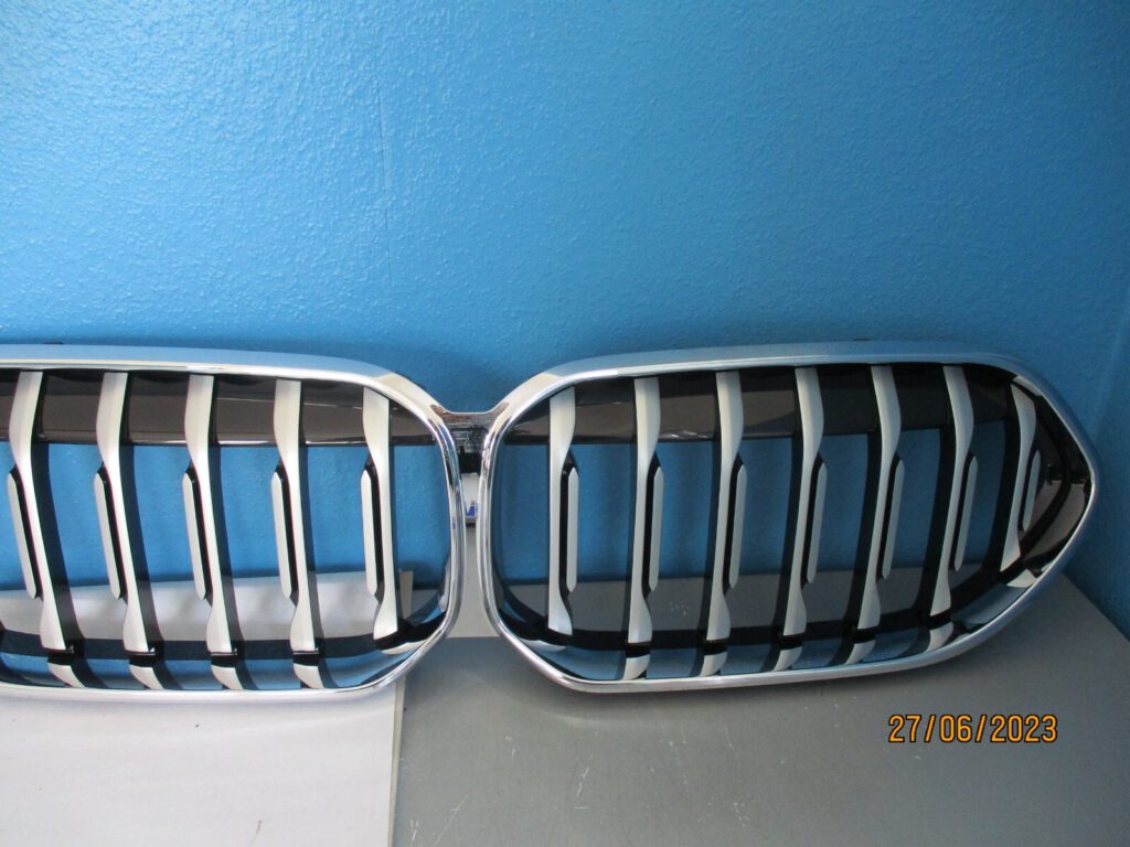 BMW 2 Series F44 Grille OEM 7476258