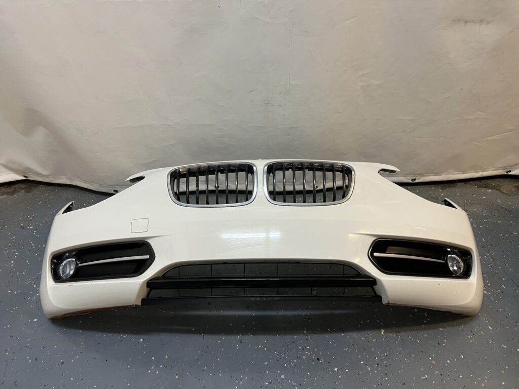 BMW Série 1 F20 pare-chocs