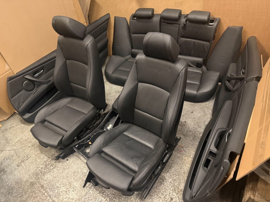 BMW 3 Series E91 Seat Set