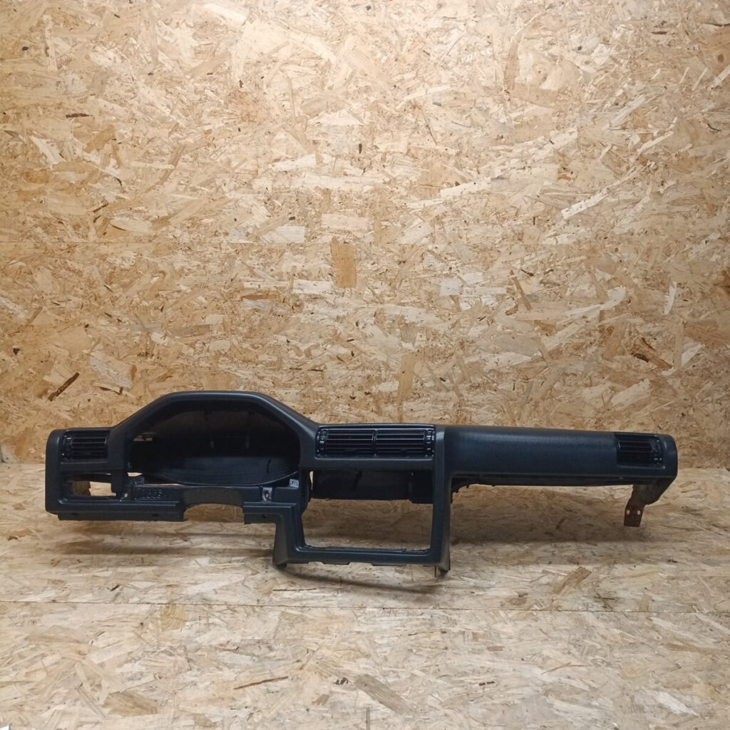 BMW 3 Series E30 Dashboard Panel