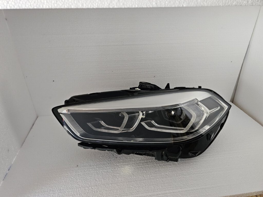 BMW Série 1 F40 phare OEM 63115A1E05506