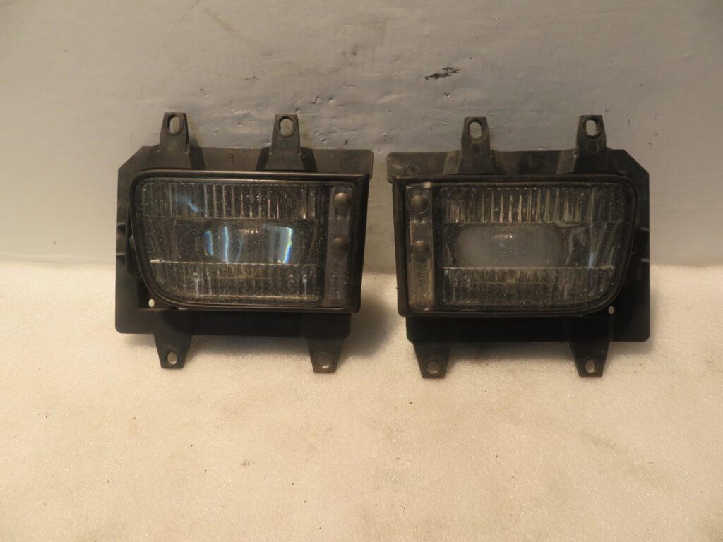 BMW Série 3 E30 antibrouillard OEM 63171385945