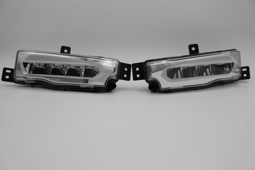 BMW X3 G01 / X4 G02 / X7 G08 Fog Light OEM 63177412528-08