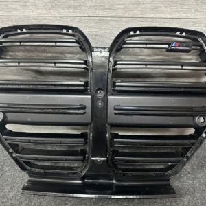 BMW Grille OEM 51138081141
