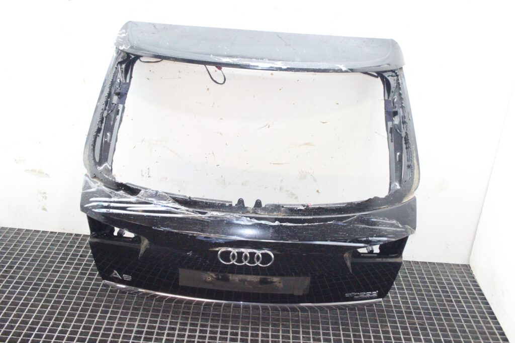 Audi A6 C7 Allroad Tailgate Color Code 0E, Y9T