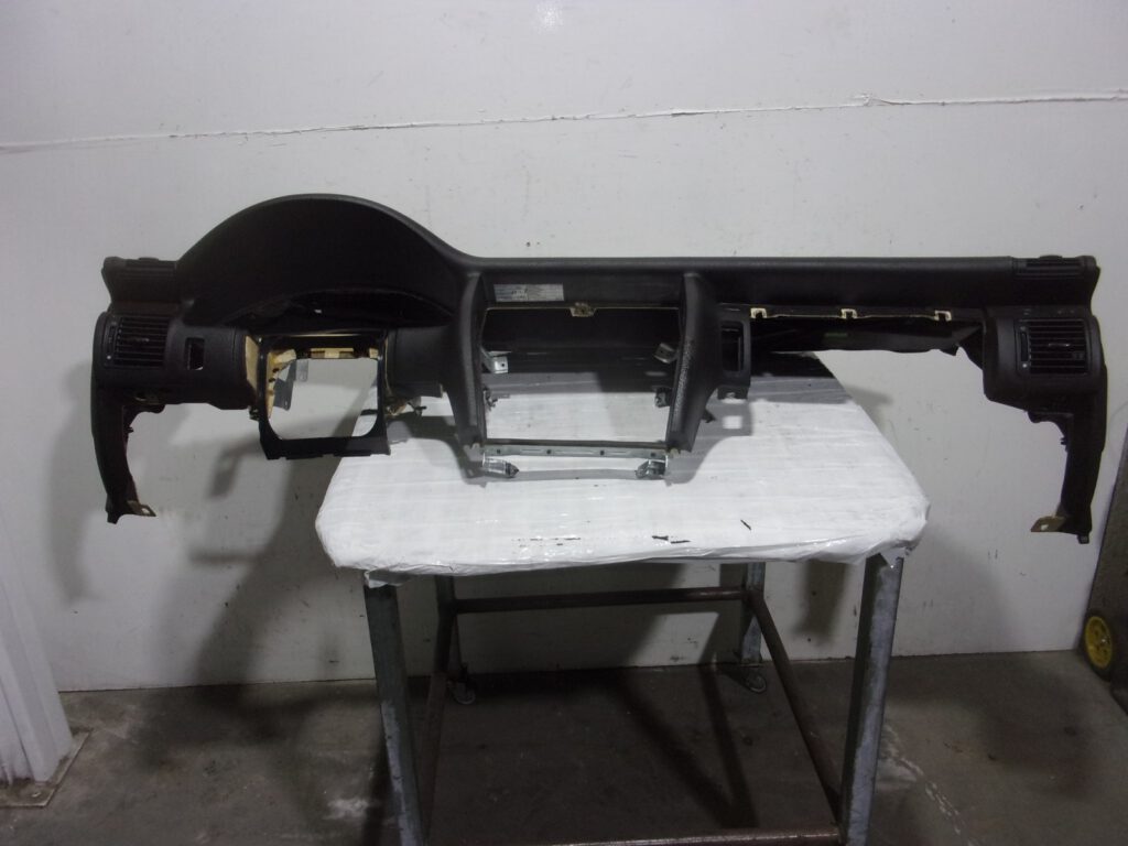 Audi A8 S8 D2 4D Armaturenbrettteil OEM 4D1857041L