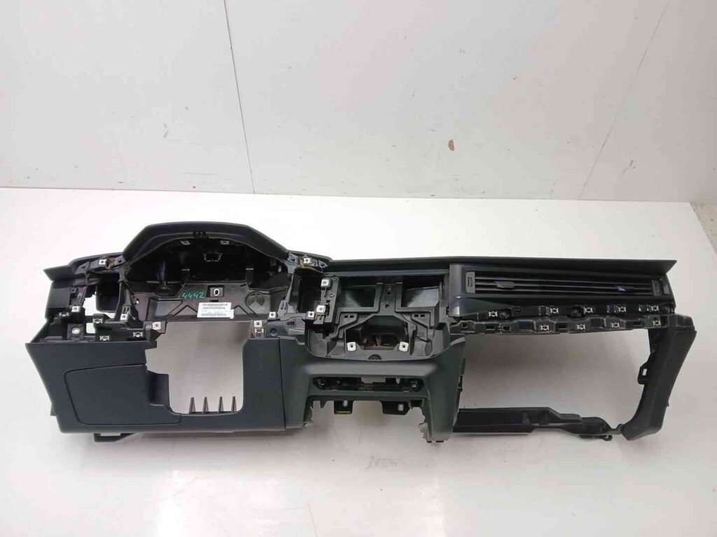 Audi A1 GB Sportback Armaturenbrettteil OEM 82B857003E24A