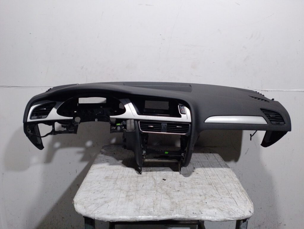 Audi A4 B8 8K Armaturenbrettteil OEM 8K1857003B