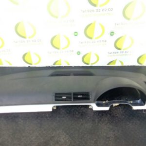 Audi A4 8E Sedan RHD Dashboard Panel