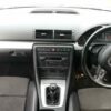 Audi A4 8E Limousine Rechtslenker Armaturenbrettteil