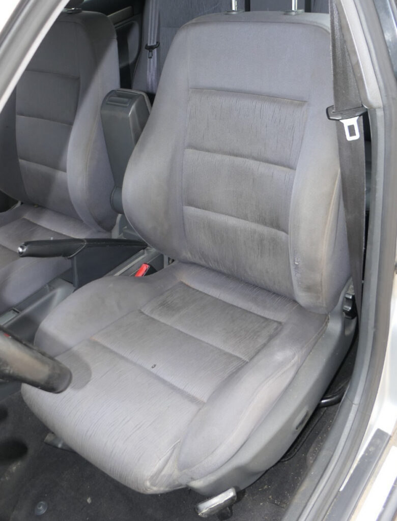 Audi A4 B5 8D Fahrersitz vorne links