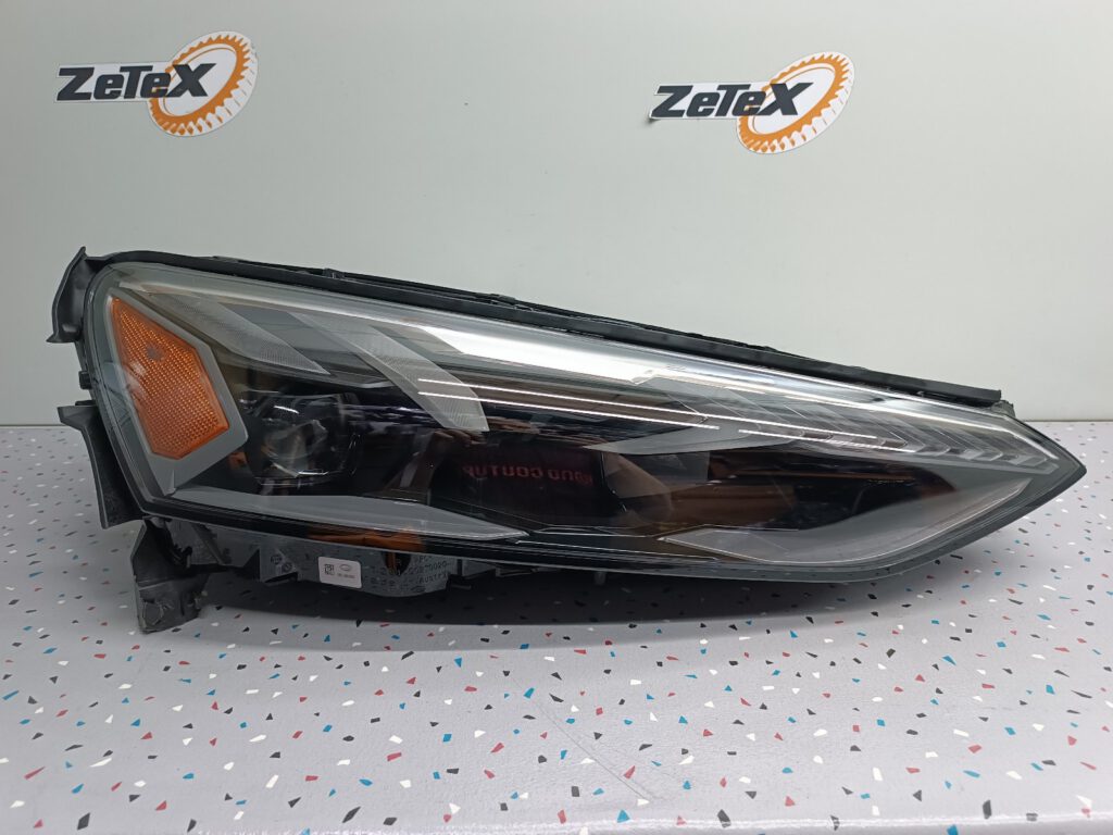 Audi E-TRON GT 4J Matrix LED Headlight Right OEM 4J3941036B
