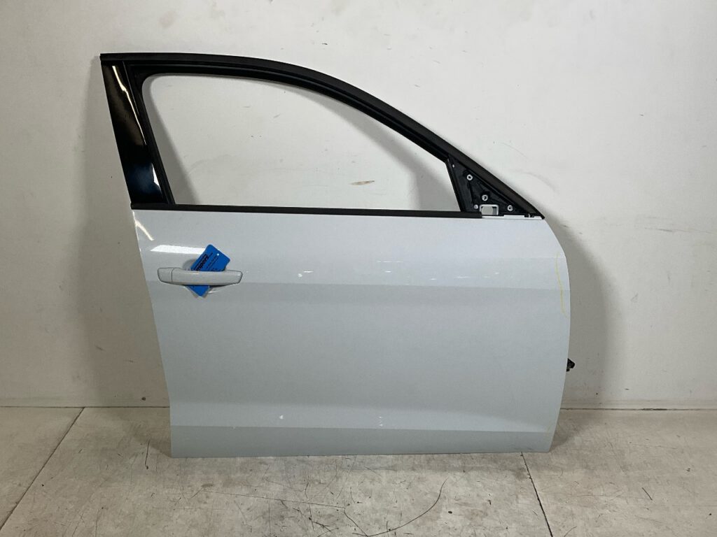 Audi A1 GB Sportback porte avant droite OEM 82G831052