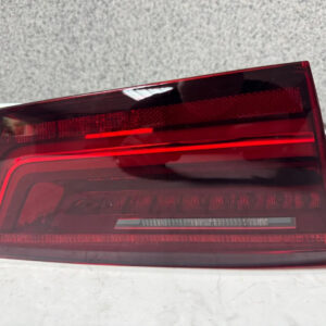 Audi A6 C7 Rückleuchte links Ref. 90075411