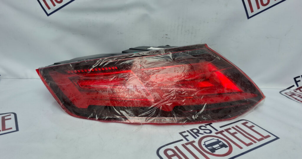 Audi TT 8S feu arrière gauche OEM 8S0945095F