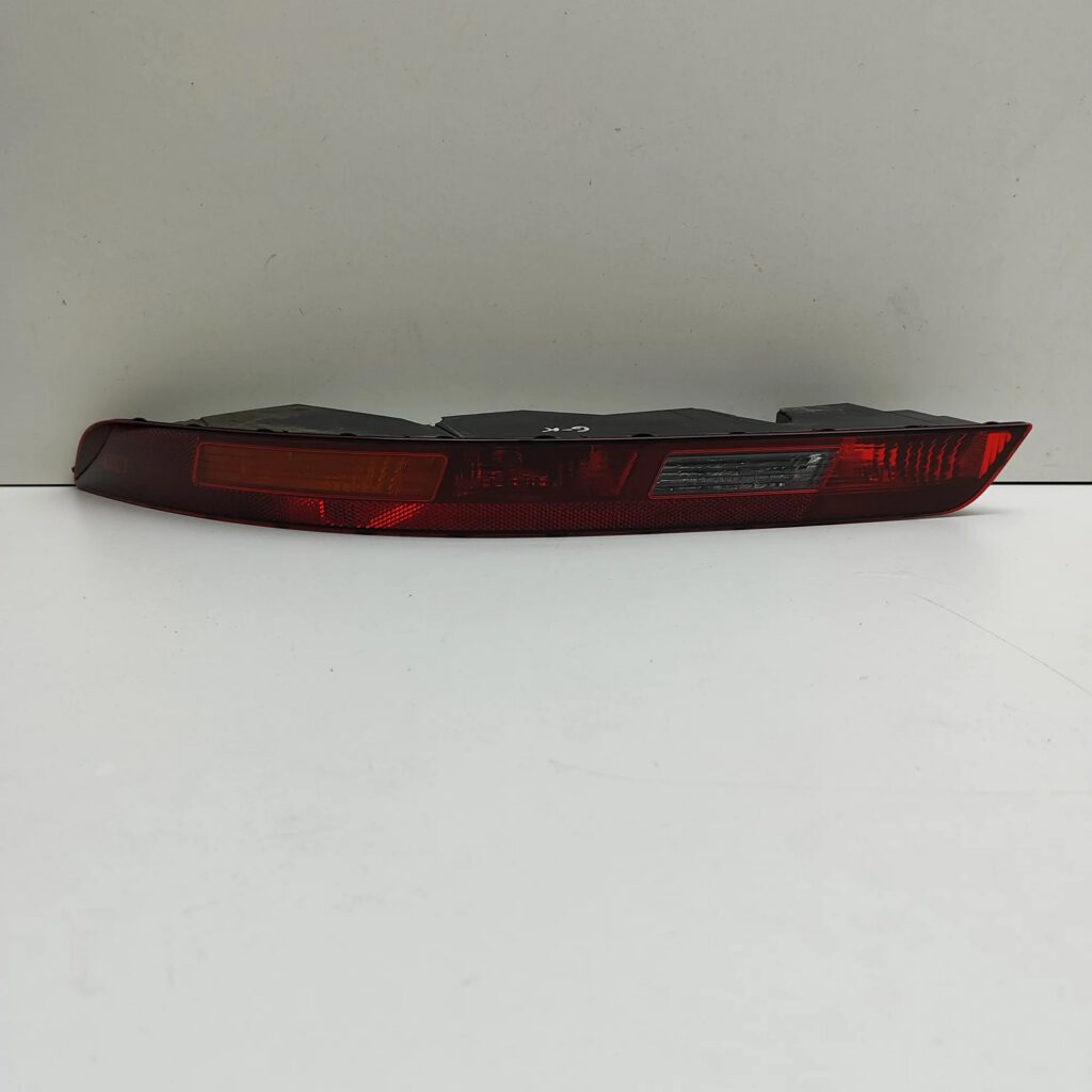 Audi Q3 8U feu antibrouillard arrière gauche OEM 8U0945095B