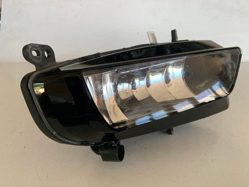 Audi S5 B8 8T Nebelleuchte links vorne OEM 8T0941699G