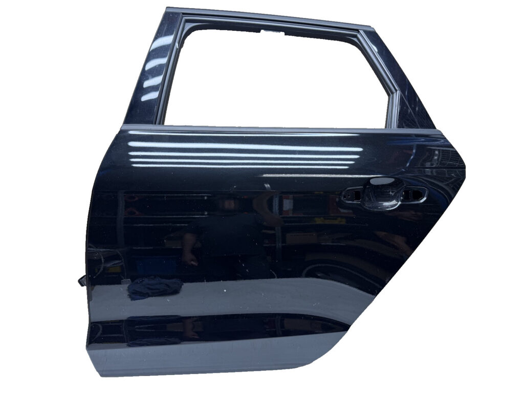 Audi A4 B9 8W Avant Door Rear Left Color LY9T
