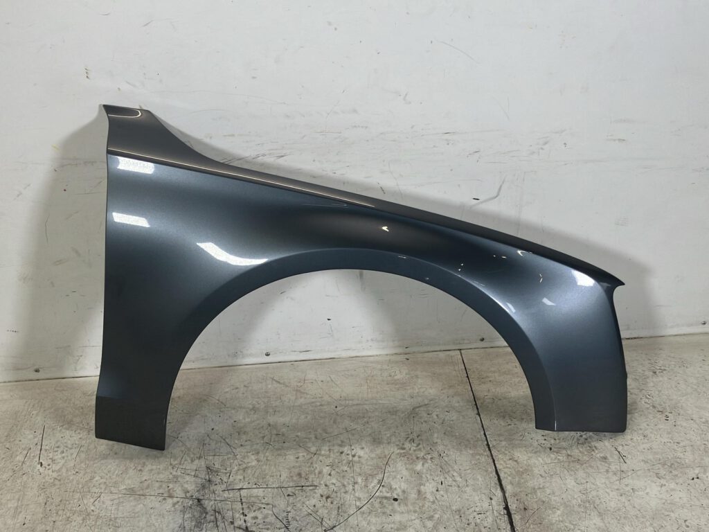 Audi A8 D4 4H aile avant droite OEM 4H0821106B