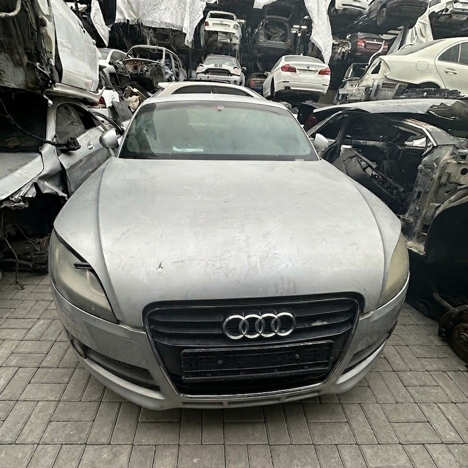 Audi TT 8J Kotflügel vorne links OEM 8J0821103B