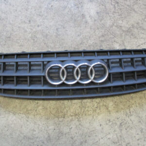 Audi TT 8N calandre OEM 8N0853653B