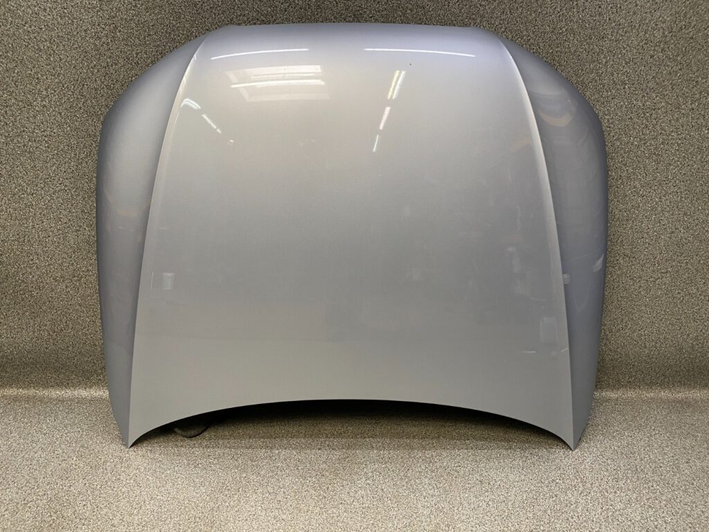 Audi A4 B8 8K Facelift Motorhaube Farbe Silbermetallic