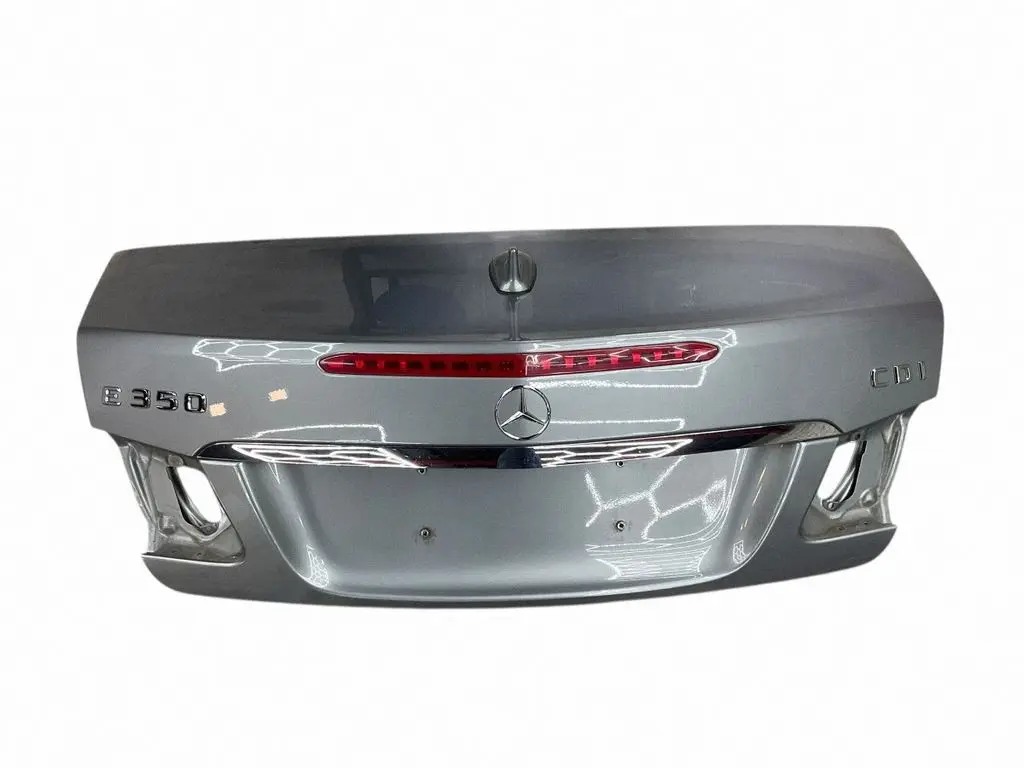 Mercedes Classe E C207 couvercle de coffre