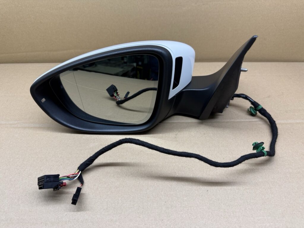 Volkswagen Passat CC Facelift Left Door Mirror OEM 3C8857933A