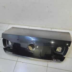 Volkswagen Passat B7 Rear Trunk Lid