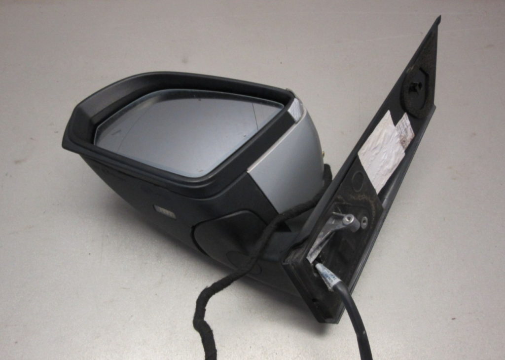 Mercedes V-Class W447 Left Exterior Mirror Silver OEM A4478108916