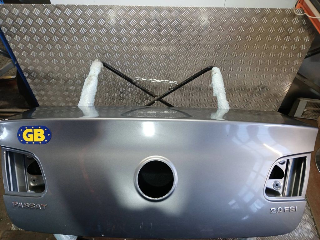 Volkswagen Passat B6 Rear Trunk Lid