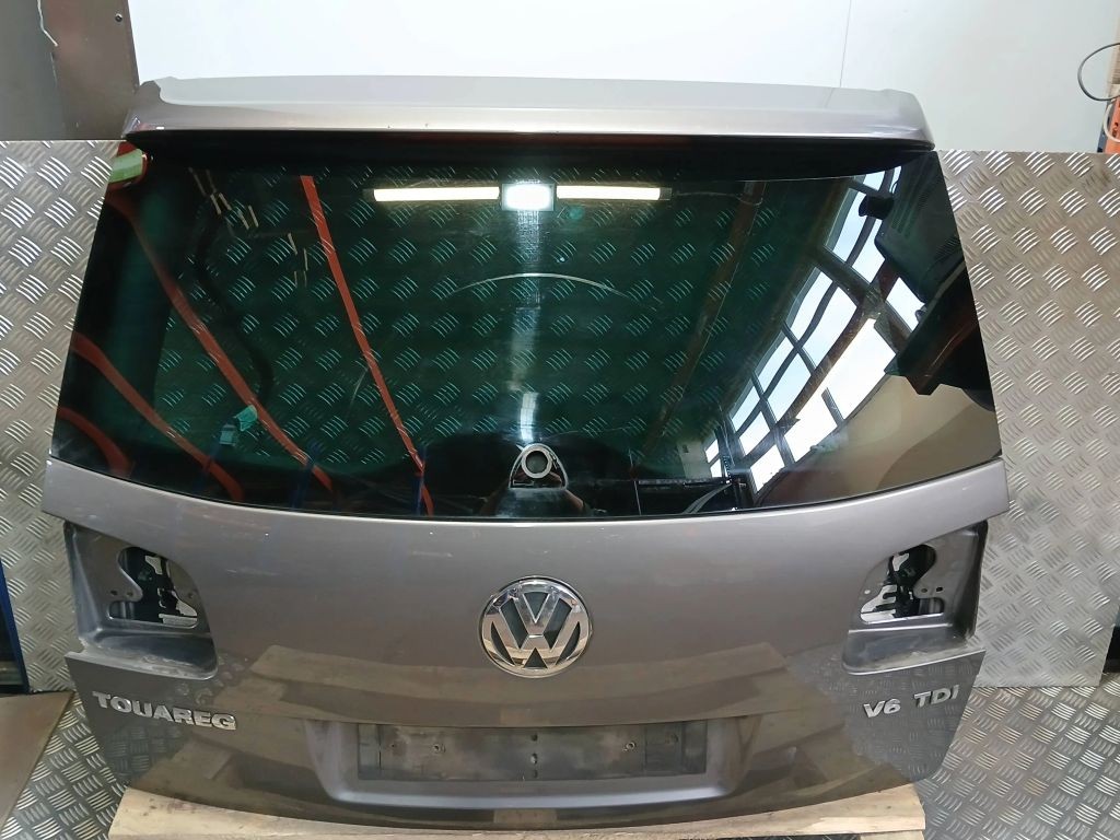 Volkswagen Touareg I / 7L Rear Tailgate