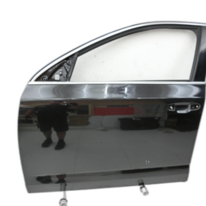 Skoda Octavia III / 5E Front Left Door Black Magic Pearl OEM 5E0831055A