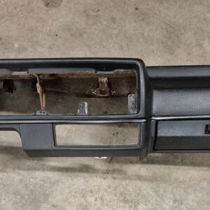 Volkswagen Golf / Jetta II Front Dashboard