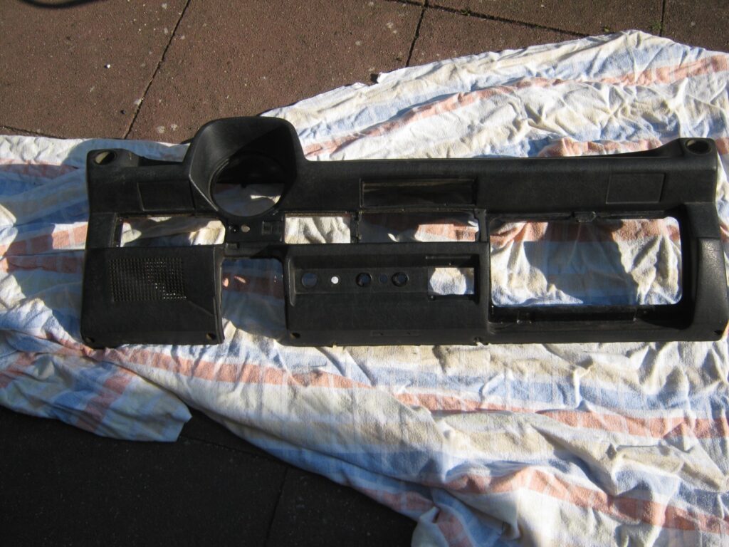 Volkswagen Beetle 1303 Front Dashboard