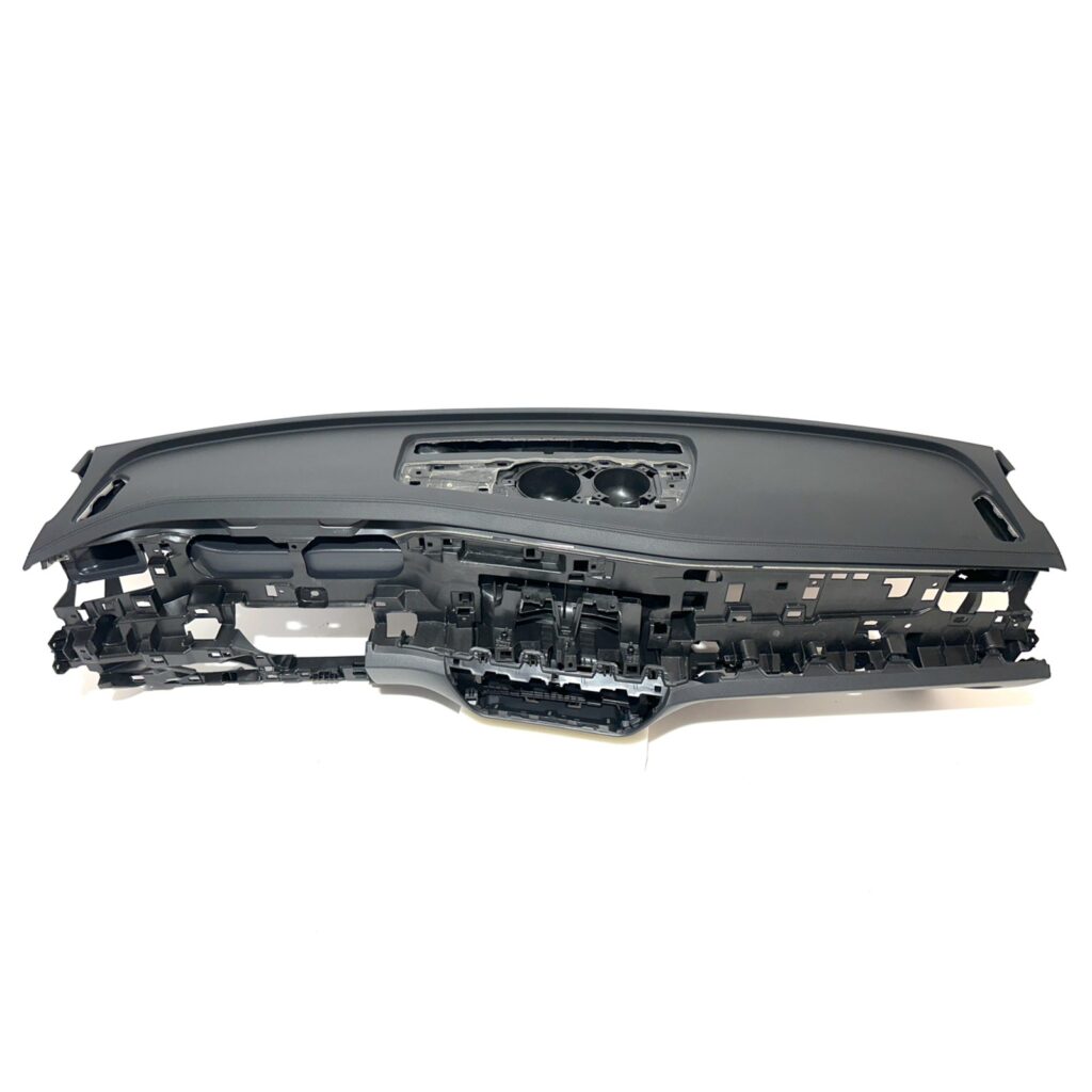 Volkswagen Passat B9 / 3J1 Front LHD Dashboard Black