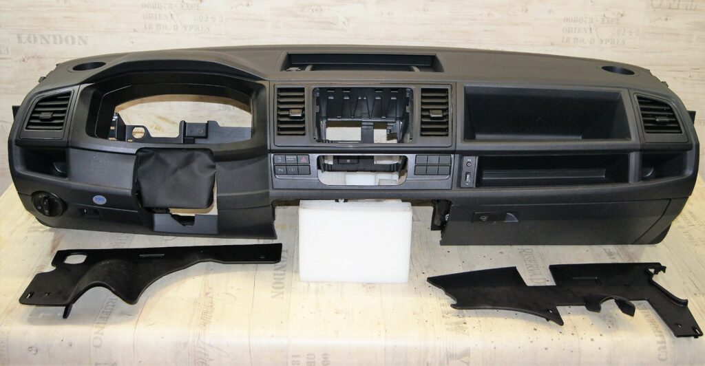 Volkswagen Multivan T6 Front Dashboard