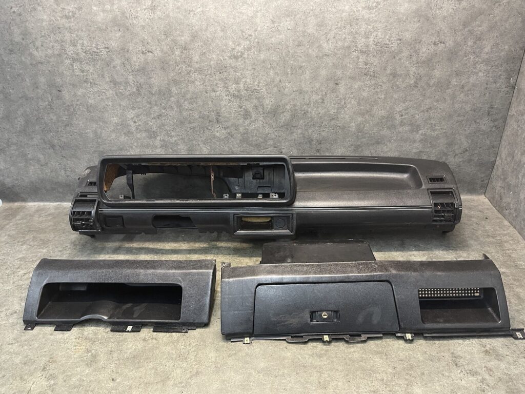 Volkswagen Golf I Front Dashboard Set