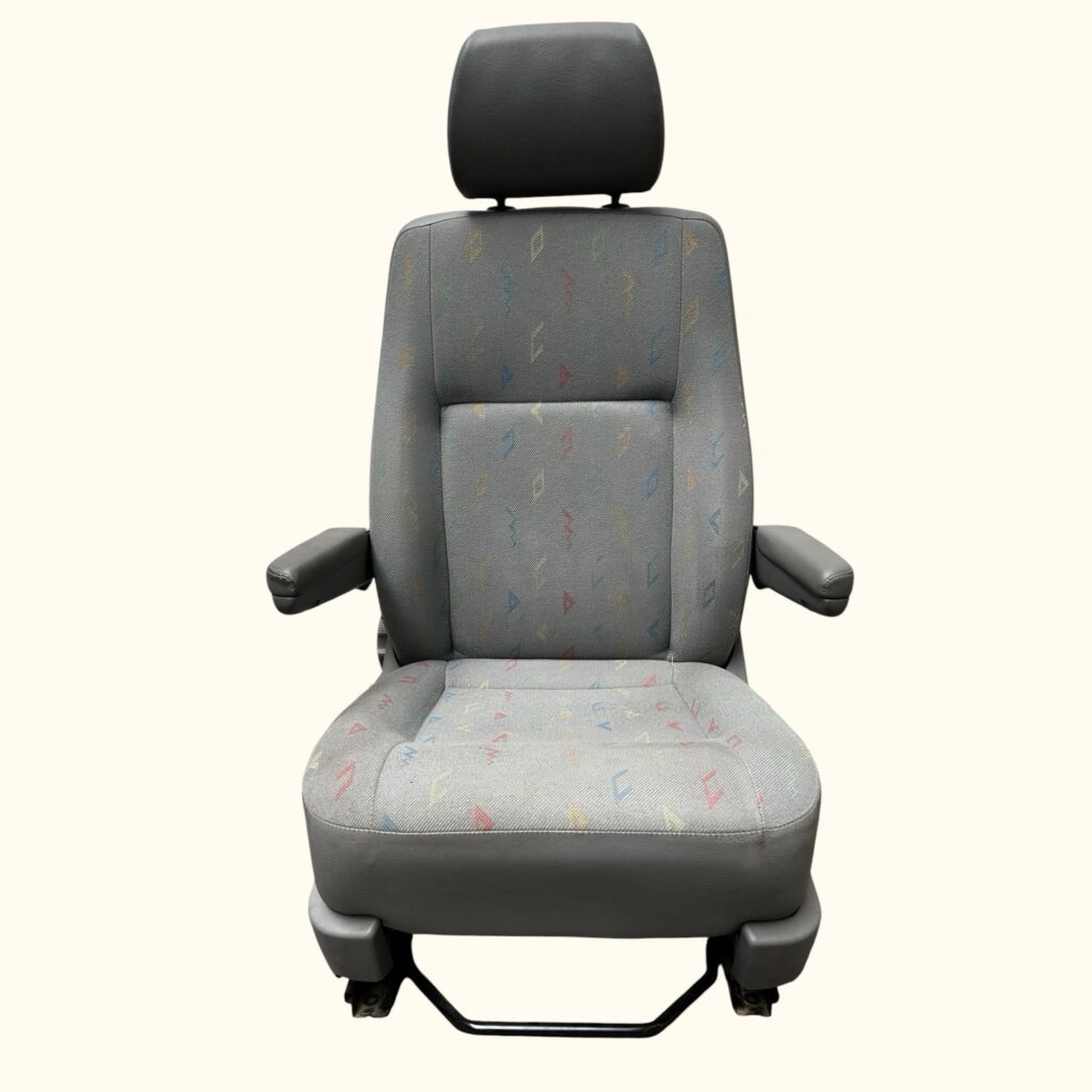 Volkswagen Transporter / Multivan T5 / T6 / T6.1 Front Left Seat