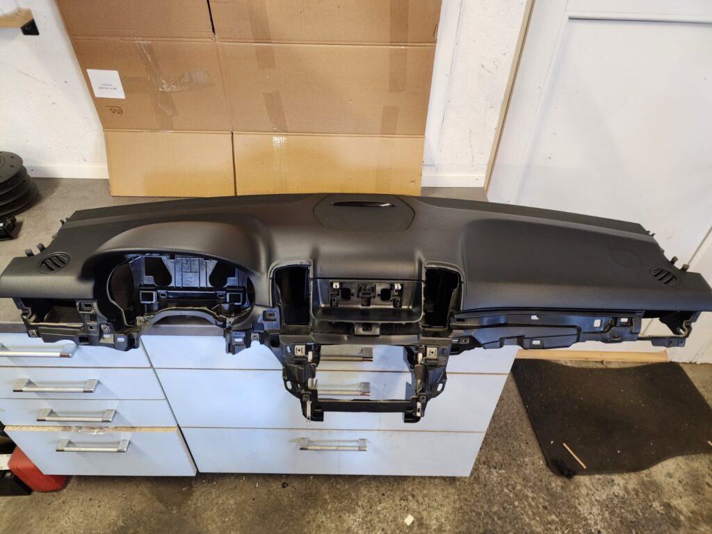 Mercedes GLE W166 Dashboard Black