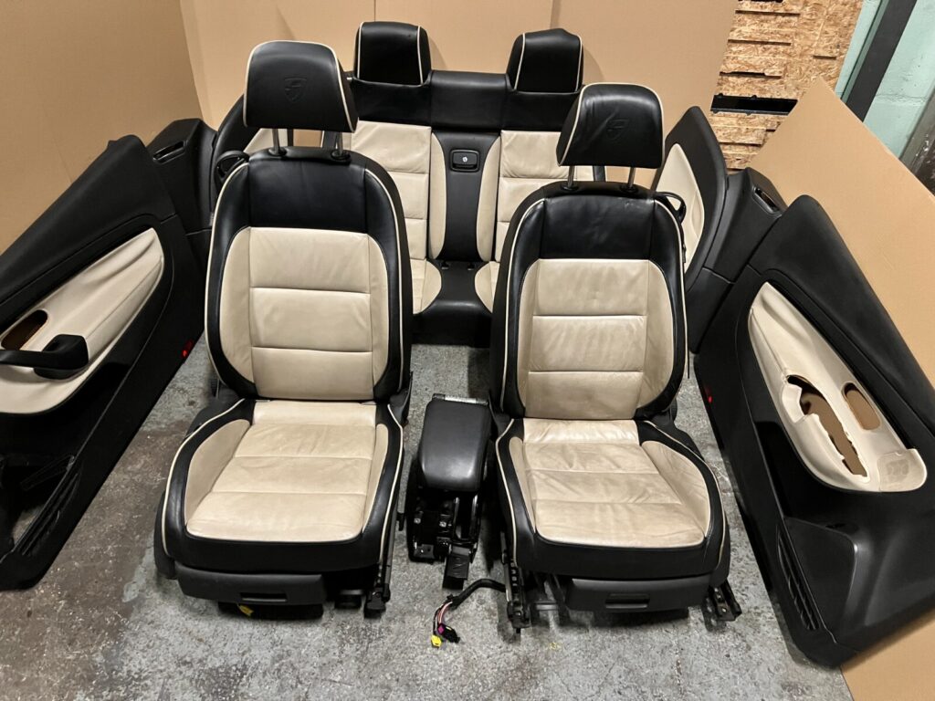 Volkswagen Eos Seat Set Black / Beige