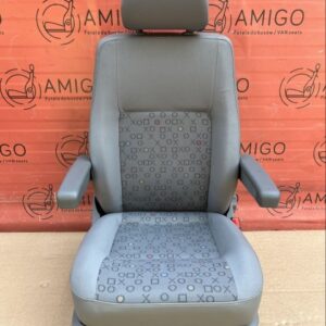 Volkswagen Transporter / Multivan T5 Front Right Seat