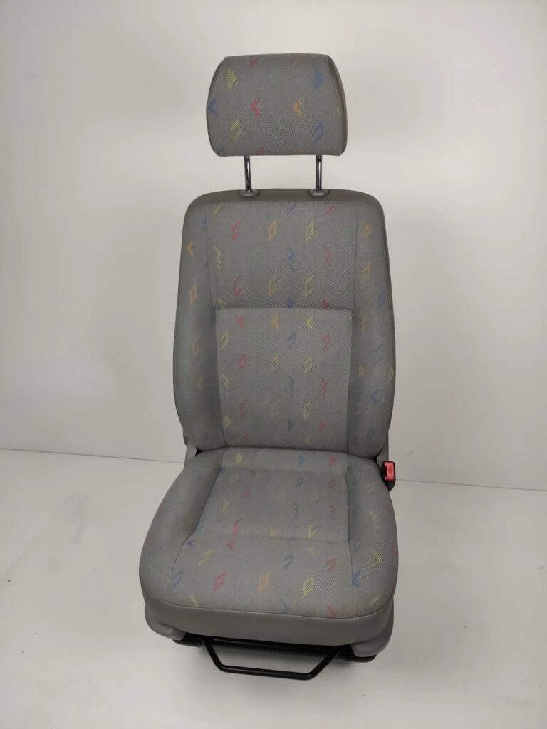 Volkswagen Transporter / Multivan T5 / T6 Front Right Seat