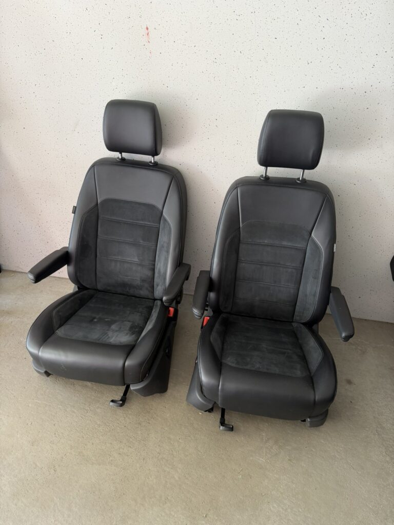 Volkswagen Transporter / Multivan T5 / T6 / T6.1 Front Seat Pair Black