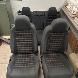 Volkswagen Golf V GTI Seat Set