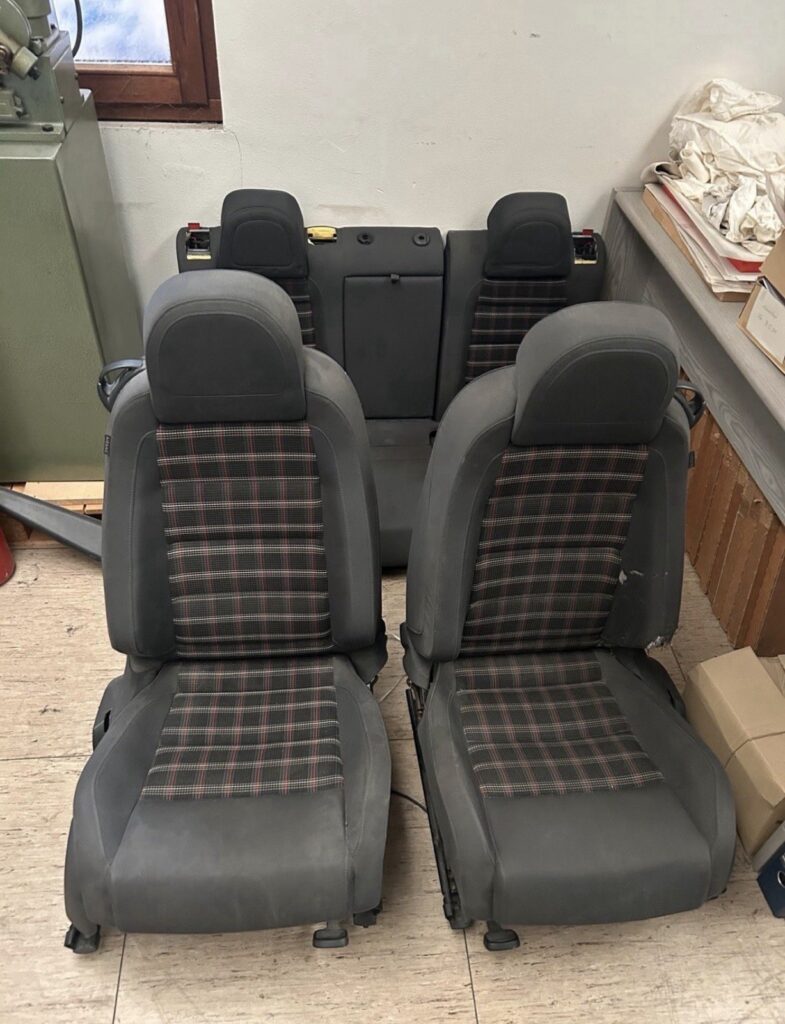 Volkswagen Golf V GTI Seat Set