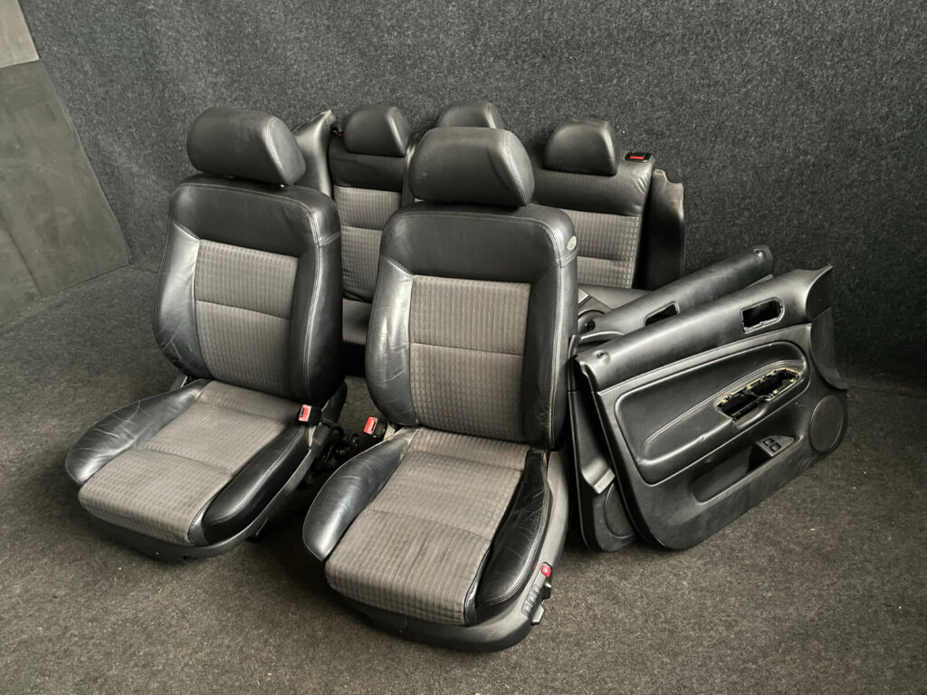 Volkswagen Passat 3BG Seat Set Black