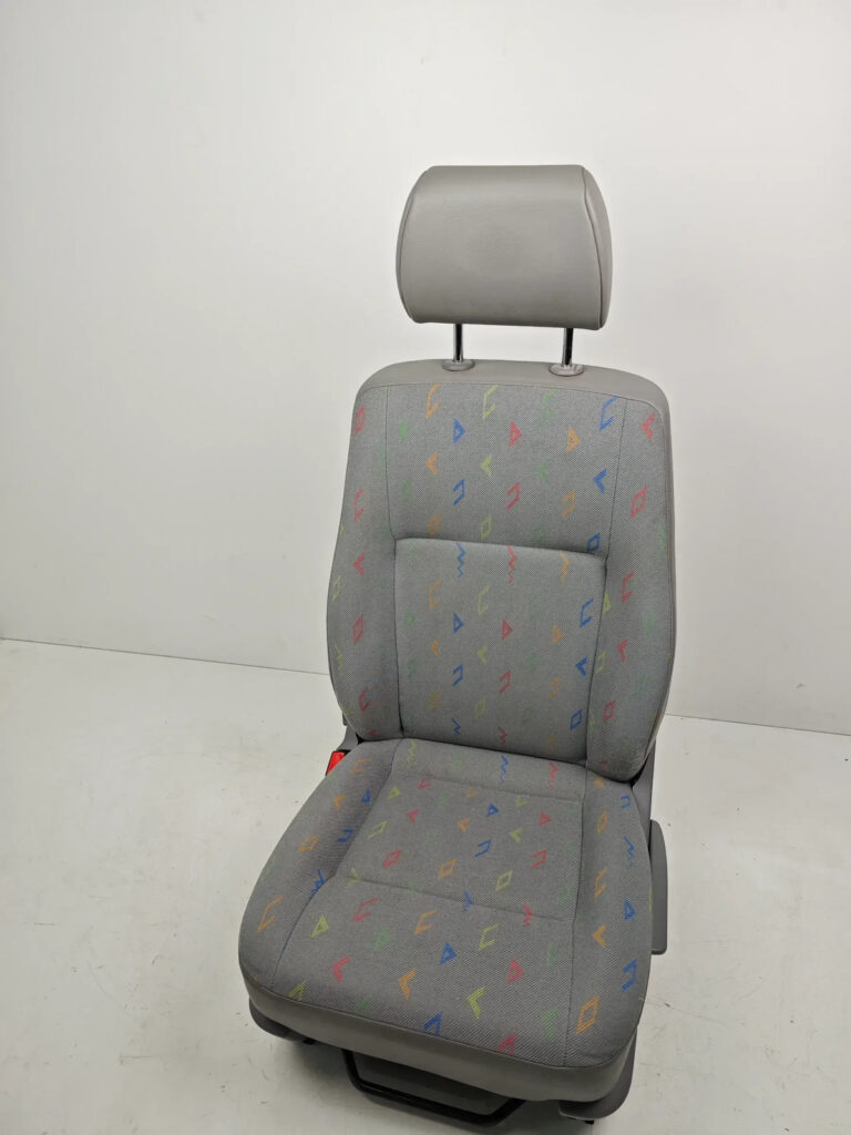 Volkswagen Transporter / Multivan T5 / T6 Front Left Seat