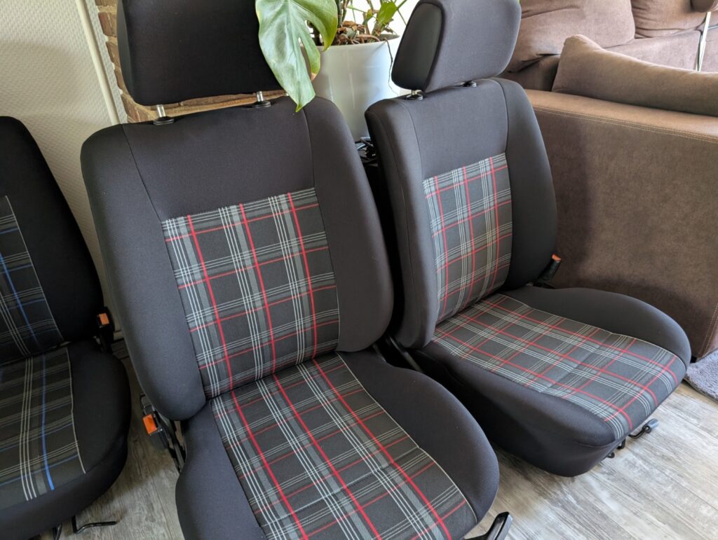 Volkswagen Golf II / 19E Seat Set Black / Red