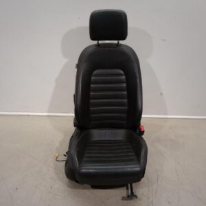 Volkswagen CC 358 Front Right Seat Black